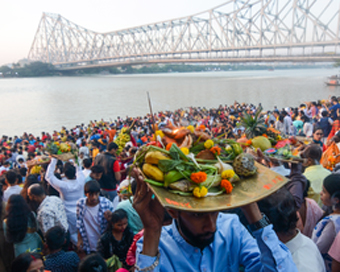 Amid Chhath Puja rush, security enhanced in Kolkata 