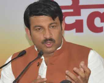 Manoj Tiwari receives death threat on SMS, culprit arrested